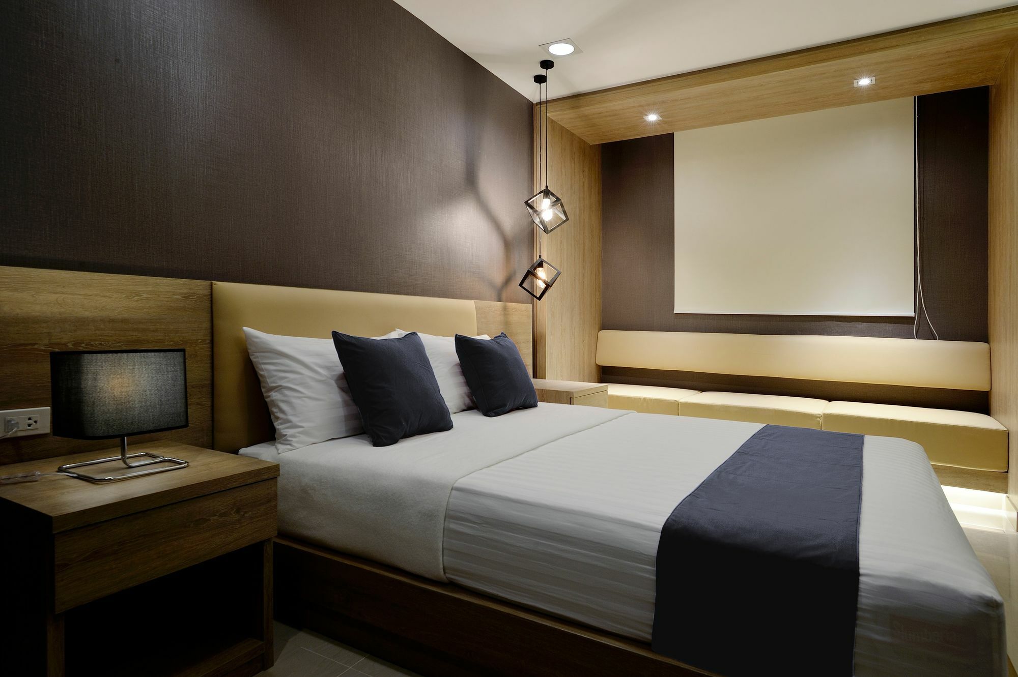 Pratunam19 Hotel Bangkok Exterior photo
