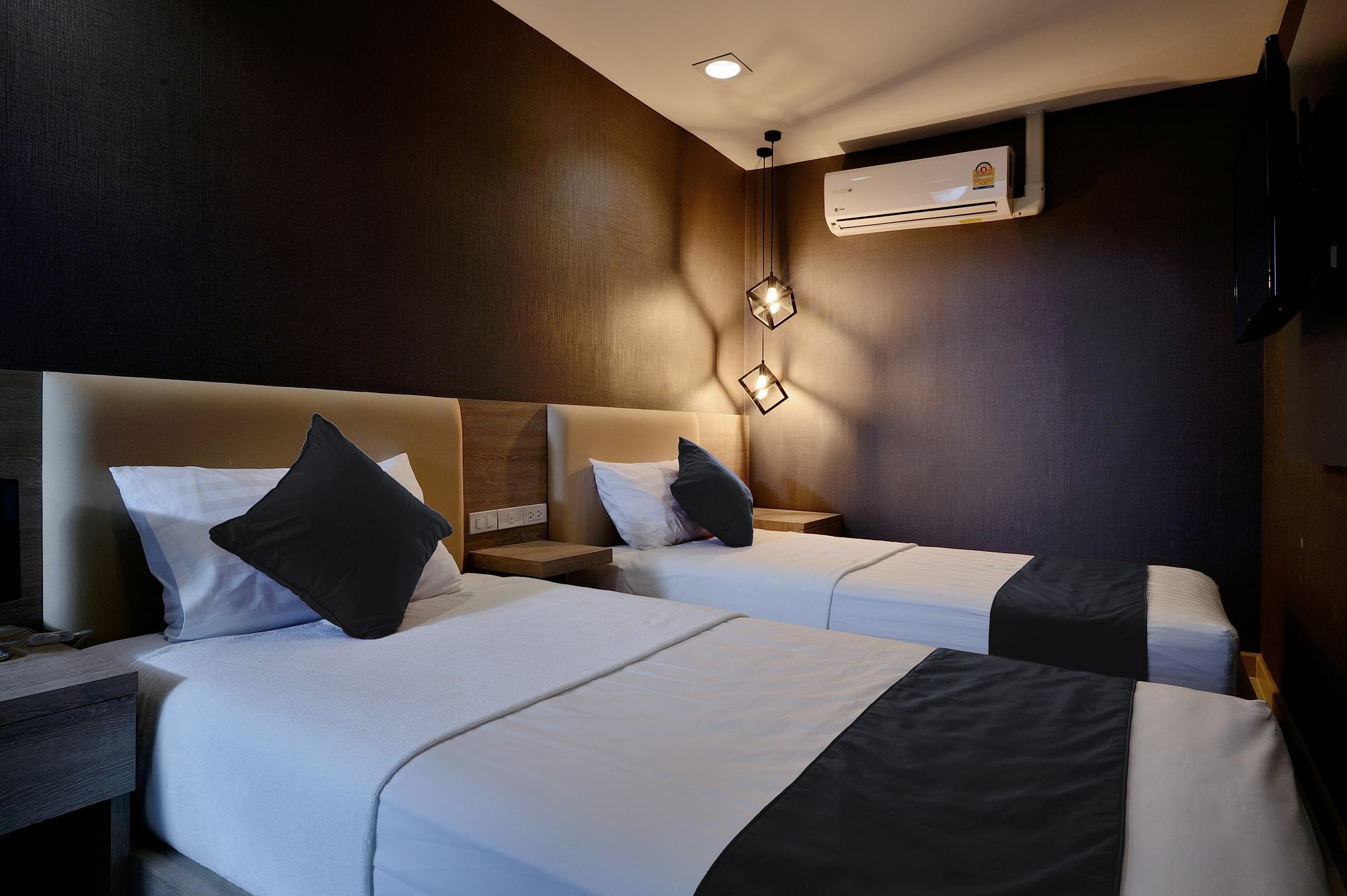 Pratunam19 Hotel Bangkok Exterior photo