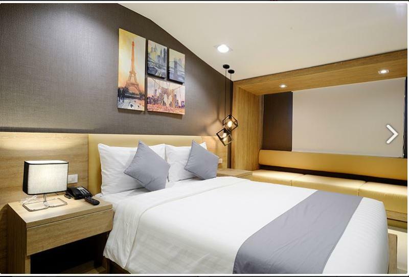 Pratunam19 Hotel Bangkok Exterior photo